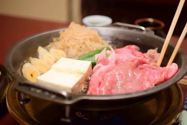 日本寿喜锅的正确吃法