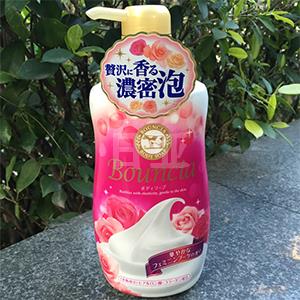 COW牛乳石碱 浓密泡沫 沐浴露 550ml 优雅玫瑰花香