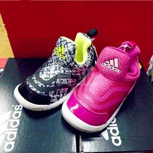 Adidas阿迪达斯小海马大童款运动鞋 黑红两色