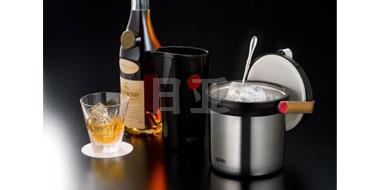 日亚销量第一：THERMOS 膳魔师JIN-1300SBK 真空保温冰桶 1.3L