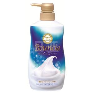 Cow 牛乳石碱共进社 美肌保湿美白沐浴乳 550ml